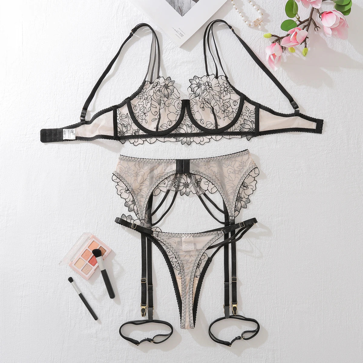 Komplet Nude Embroidery